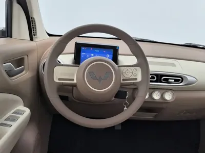 Wuling MINIEV