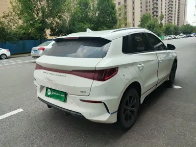 BYD e2