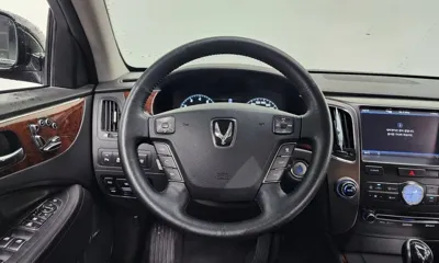 Hyundai Equus