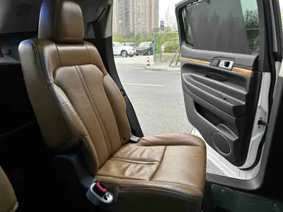Lincoln MKT