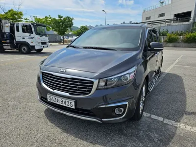 Kia Canival