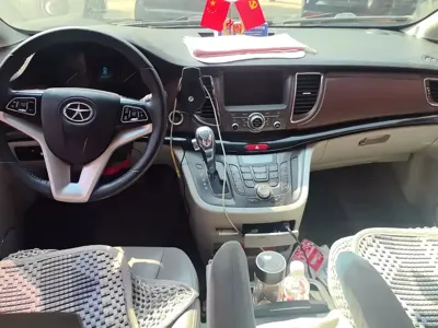JAC Refine M5