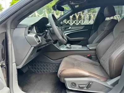 Audi A7L