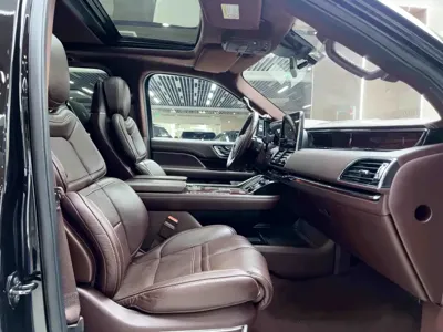 Lincoln Navigator