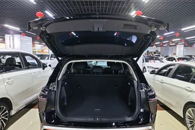 Hongqi HS3 PHEV
