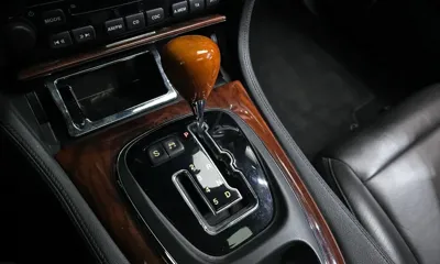 Jaguar XJ-6