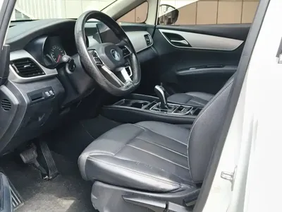 BYD MAX