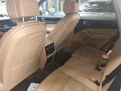 Porsche Cayenne Hybrid