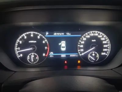 Genesis EQ900