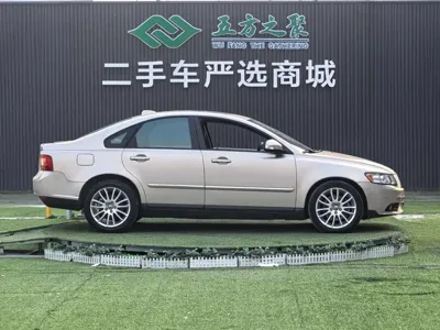 Volvo S40