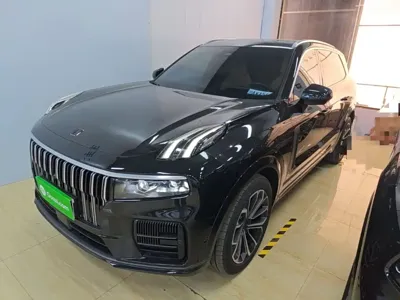 Lynk & Co 09