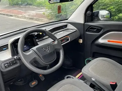 Wuling MINIEV