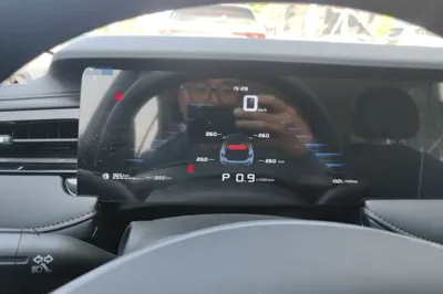 Roewe i5