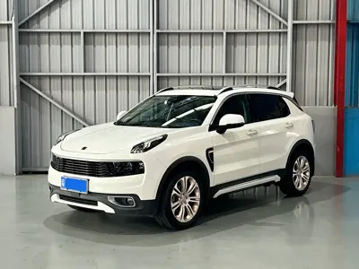 Lynk & Co 01