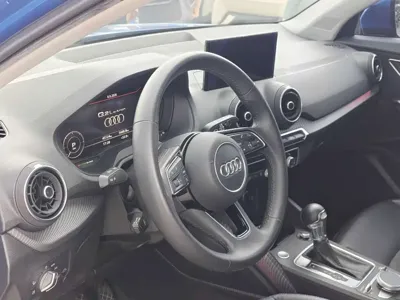 Audi Q2L e-tron