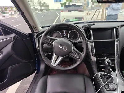 Infiniti Q50L