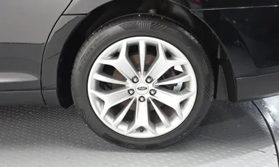 Ford Taurus