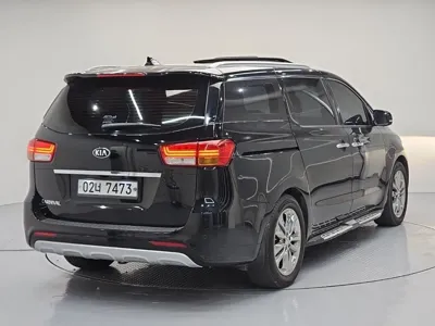 Kia Canival