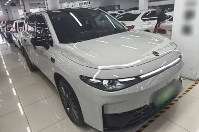 Leapmotor C10
