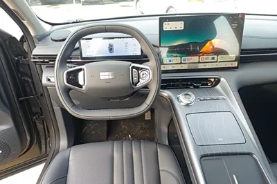 Geely Galaxy E5