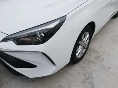 Roewe i5