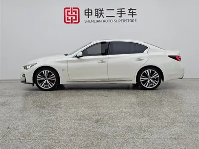 Infiniti Q50L
