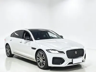 Jaguar XFL