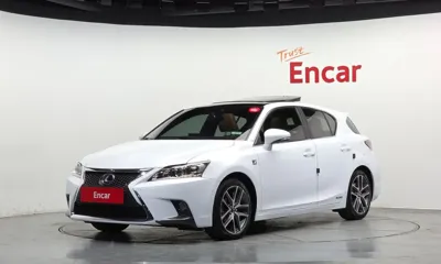 Lexus CT200h