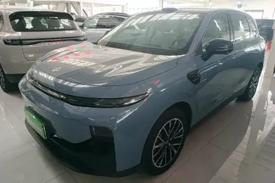 Leapmotor B10