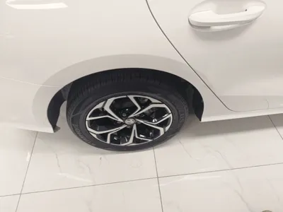 MG 5