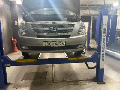 Hyundai Starex