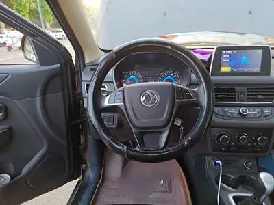 Dongfeng Fengon 330