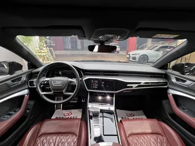 Audi A7L