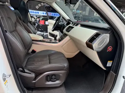 Land Rover Sport