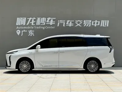Buick GL8 Hybrid