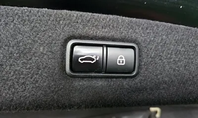 Genesis EQ900