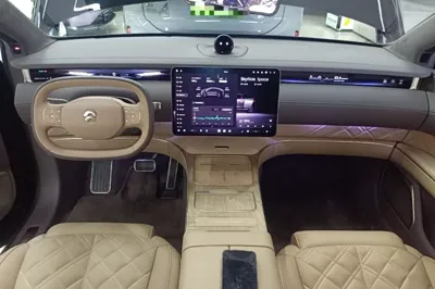 Nio ET9