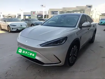 Arcfox 极狐 阿尔法S6