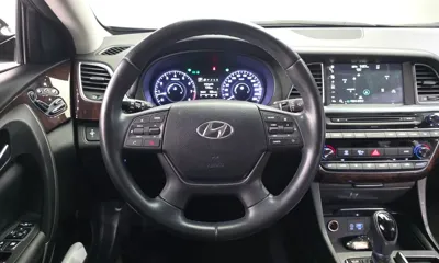 Hyundai Aslan