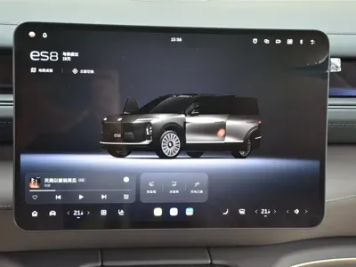 Nio ES8