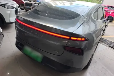 Xpeng P7