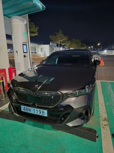 BMW i5