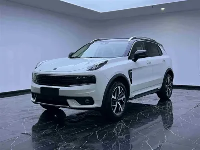 Lynk & Co 01