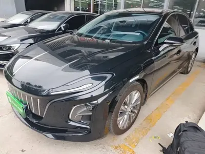 Hongqi Hongqi E-QM5