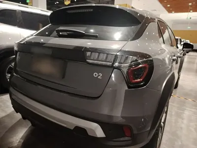 Lynk & Co 02
