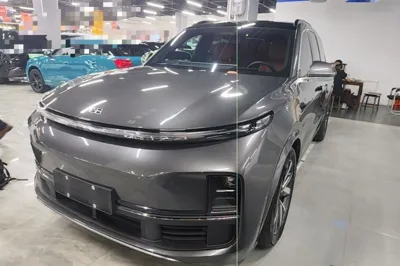 Li Auto L8