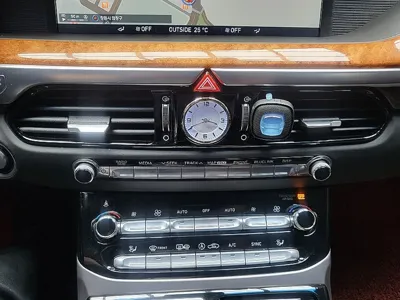 Genesis EQ900