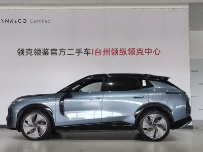 Lynk & Co 08 EM-P