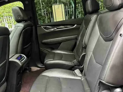 Cadillac XT6