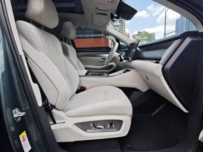 BYD 唐L